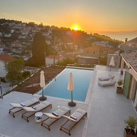 Brachia Villa *