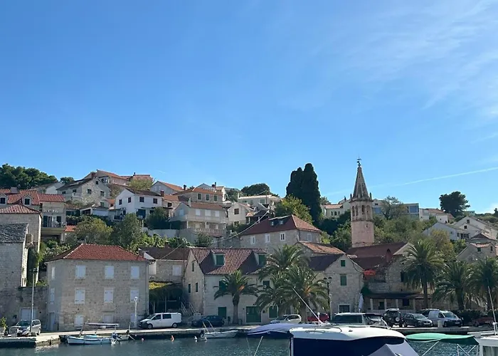 Brachia Villa Splitska