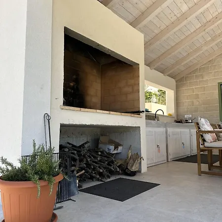 Brachia Villa *